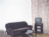 s1-room-Mhl-50.jpg (4828 bytes)
